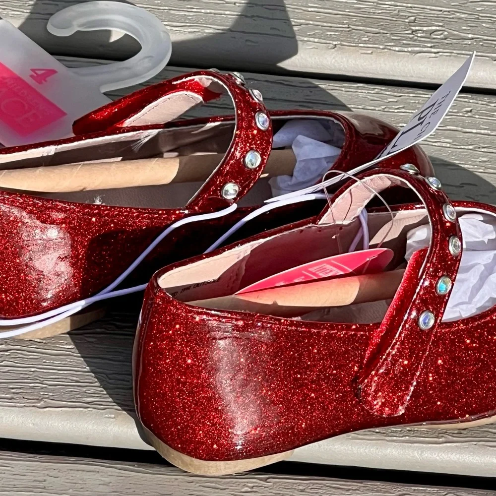 NWT The Children’s Place Red Glitter Mary Jane Dress Shoes Girls Size 4 Toddler